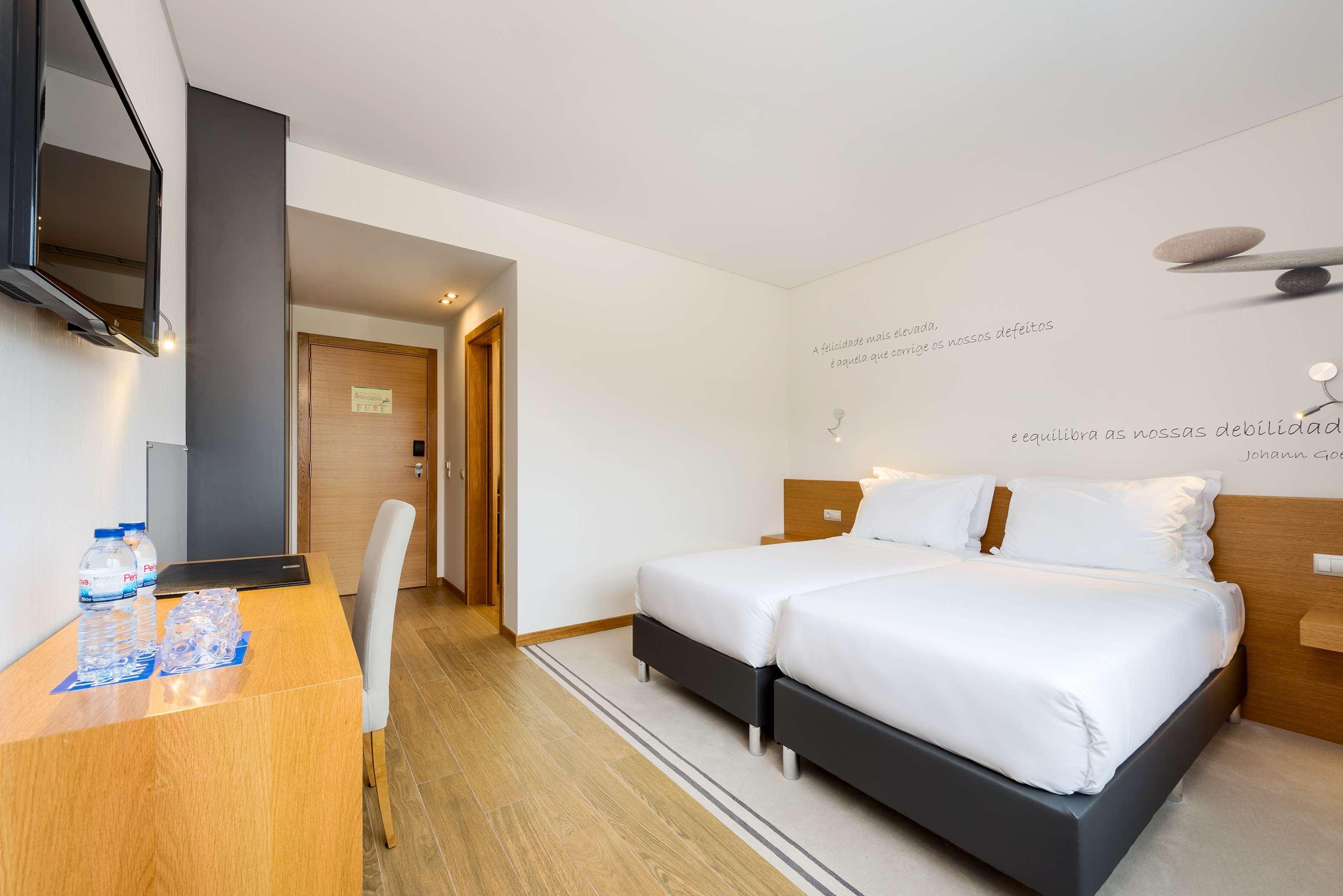 Tryp By Wyndham Leiria Hotel Exterior foto