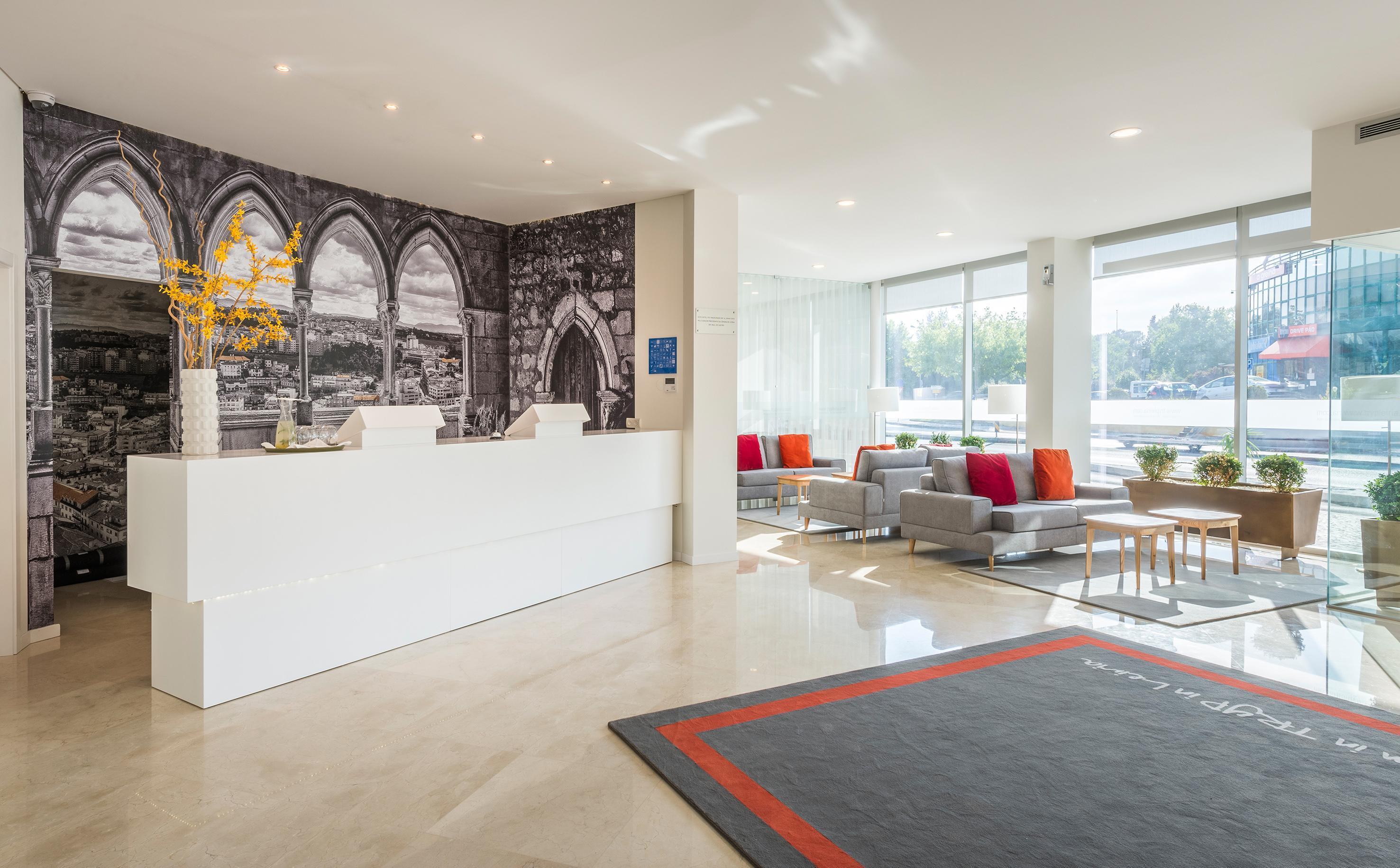 Tryp By Wyndham Leiria Hotel Exterior foto