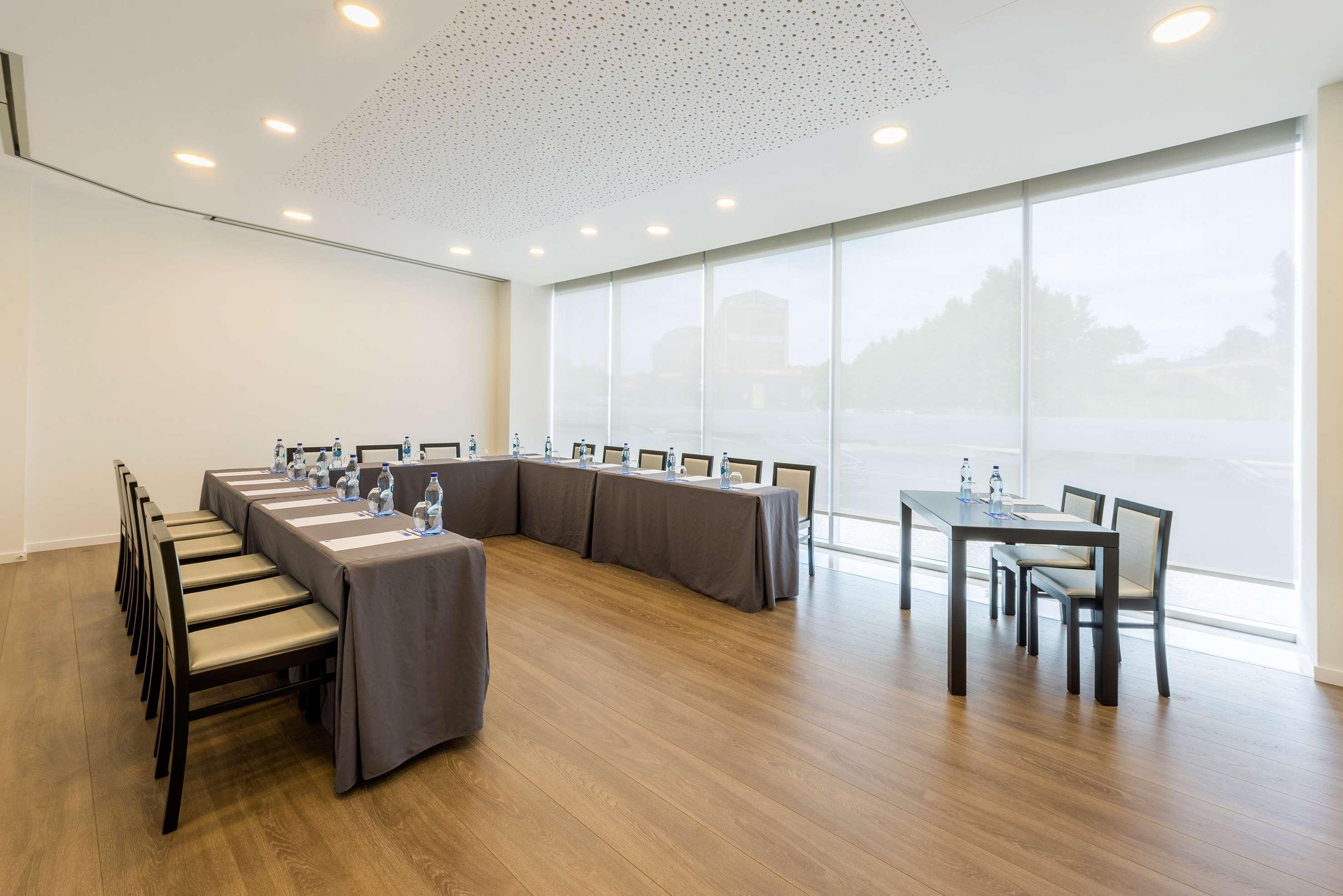Tryp By Wyndham Leiria Hotel Exterior foto